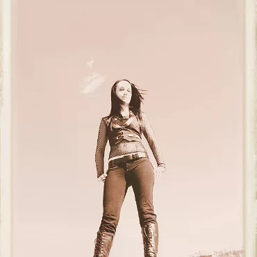 Heather Brown - Part 2 Our 2nd shoot together worked perfectly. Heather wanted to shoot at the